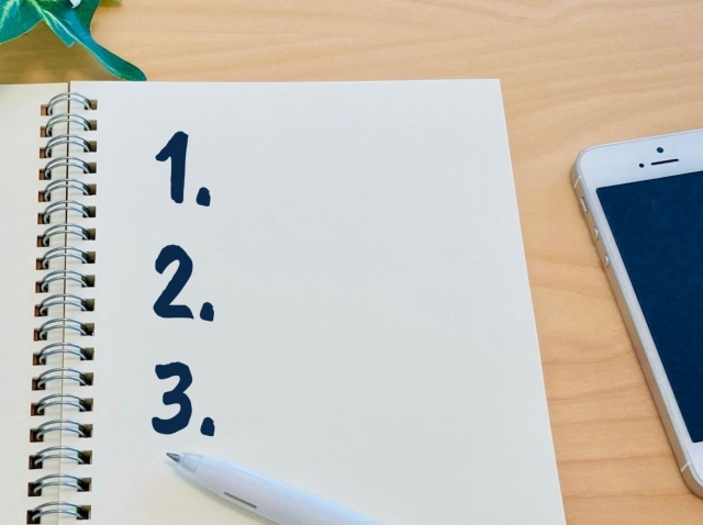 1・2・3と書かれたノート