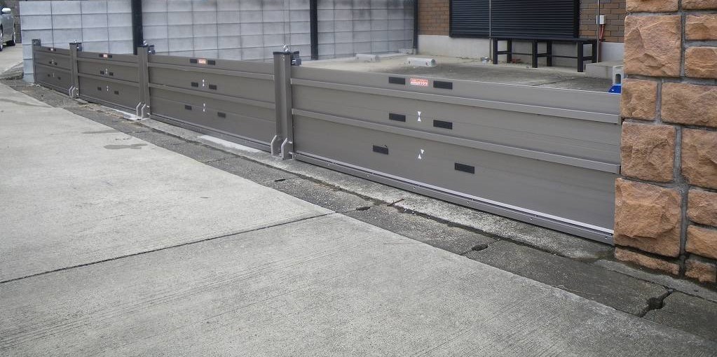 戸建て住宅の止水板